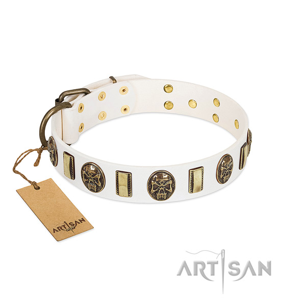 Stunning natural genuine leather dog collar for easy wearing