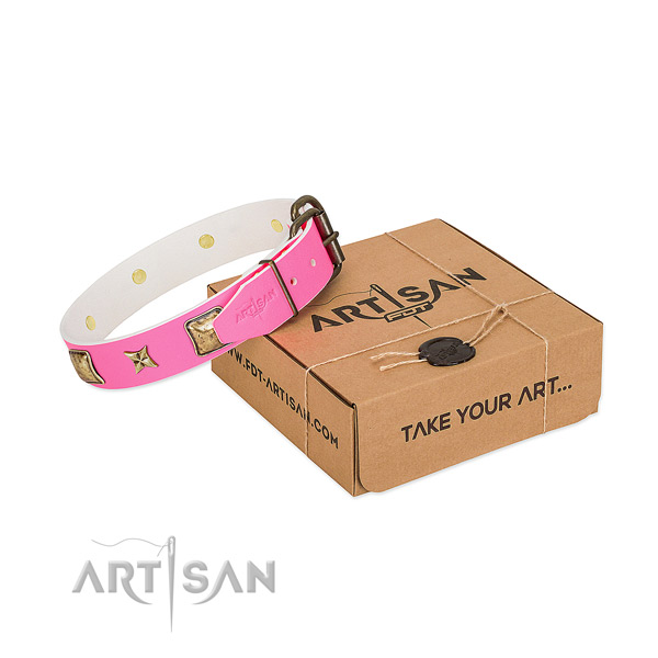 Strong D-ring on full grain leather dog collar for fancy walking
