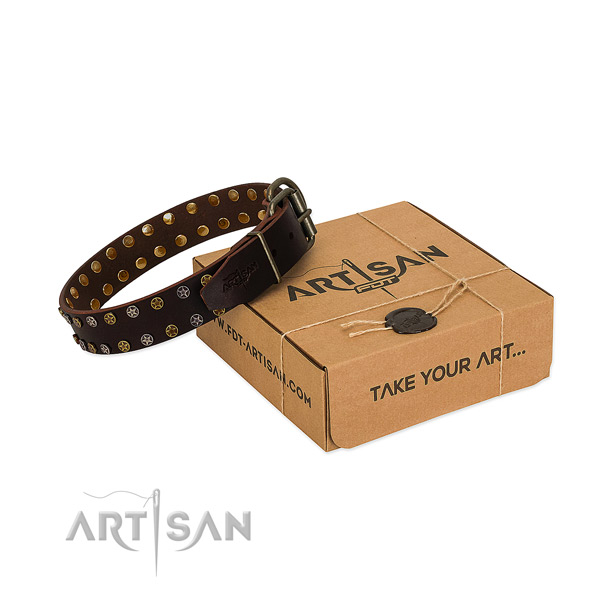 Handy use high quality leather dog collar with adornments